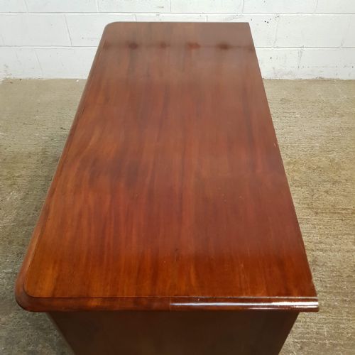 fig 1. ANTIQUE VICTORIAN MAHOGANY CHEST OF DRAWERS C1880