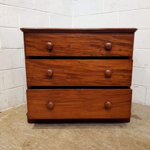 fig 3. ANTIQUE VICTORIAN MAHOGANY CHEST OF DRAWERS C1880