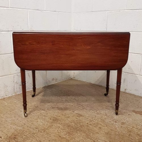 fig 2. ANTIQUE REGENCY MAHOGANY PEMBROKE TABLE C1820