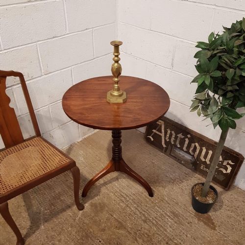 fig 1. ANTIQUE REGENCY MAHOGANY TILT TOP CIRCULAR TRIPOD TABLE C1820