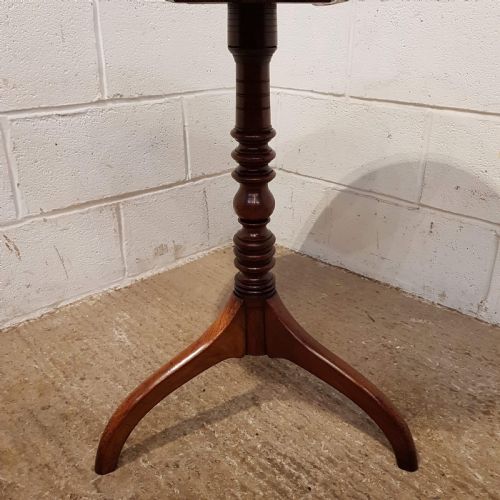 fig 2. ANTIQUE REGENCY MAHOGANY TILT TOP CIRCULAR TRIPOD TABLE C1820