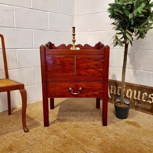 Antique Georgian Period Mahoga Y Night Stand C1780