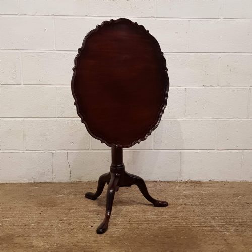 fig 1. ANTIQUE REGENCY MAHOGANY TILT TOP TRIPOD TABLE C1820