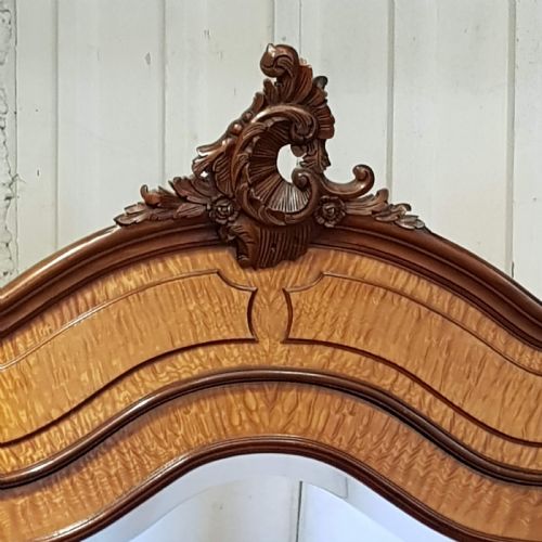 fig 1. SUPERB ANTIQUE 19TH CENTURY MAPLE & MAHOGANY FRENCH ARMOIRE C1880