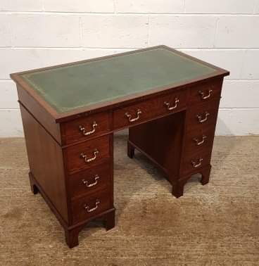 fig 1. ANTIQUE LATE VICTORIAN OAK PEDESTAL DESK C1890