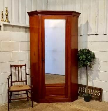 fig 2. ANTIQUE VICTORIAN MAHOGANY CORNER WARDROBE C1880