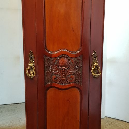 fig 2. ANTIQUE ART NOUVEAU MAHOGANY DOUBKE WARDROBE C1890