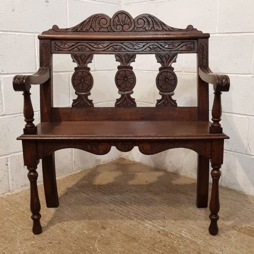 fig 1. ANTIQUE VICTORIAN CARVED OAK SMALL HALL SEAT BENCH C1880