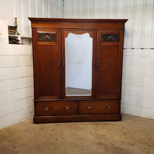 fig 1. ANTIQUE LATE VICTORIAN MAHOGANY TRIPLE WARDROBE C1890