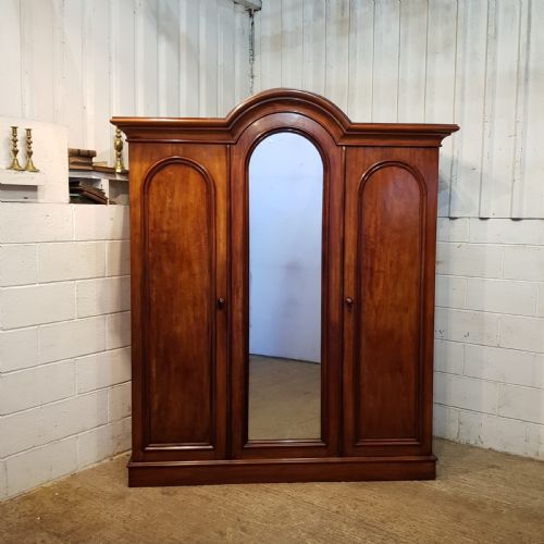 fig 1. ANTIQUE VICTORIAN MAHOGANY TRIPLE WARDROBE C1870