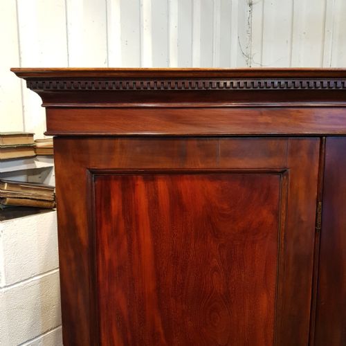 fig 1. ANTIQUE LATE VICTORIAN REGENCY MAHOGANY TRIPLE WARDROBE C1890
