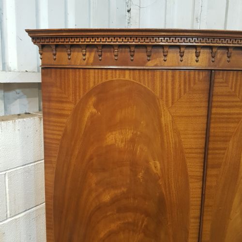 fig 1. ANTIQUE EDWARDIAN REGENCY MAHOGANY BOW FRONT DOUBLE WARDROBE C1900