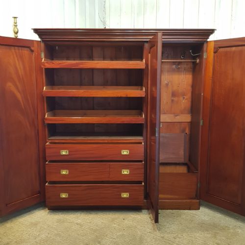 fig 1. ANTIQUE VICTORIAN MAHOGANY TRIPLE WARDROBE COMPACTUM C1880
