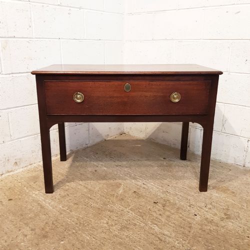 fig 1. ANTIQUE 18TH CENTURY PERIOD MAHOGANY SIDE TABLE C1780
