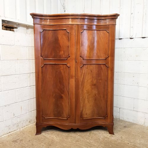 fig 2. ANTIQUE EDWARDIAN MAHOGANY SERPENTINE FRONTED DOUBLE WARDROBE c1900