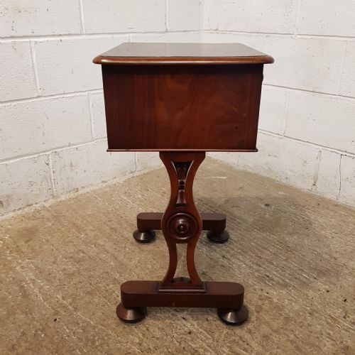 fig 1. ANTIQUE VICTORIAN MAHOGANY SIDE WORK TABLE C1880