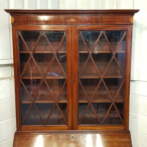 fig 2. ANTIQUE 18TH CENTURY PERIOD MAHOGANY BUREAU BOOKCASE C1780