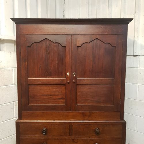 fig 2. ANTIQUE 18th CENTURY COUNTRY JOINED OAK CLOTHES PRESS C1780