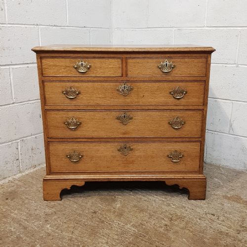 fig 1. ANTIQUE 18TH CENTURY LIGHT OAK DWARF CHEST OF DRAWERS C1780