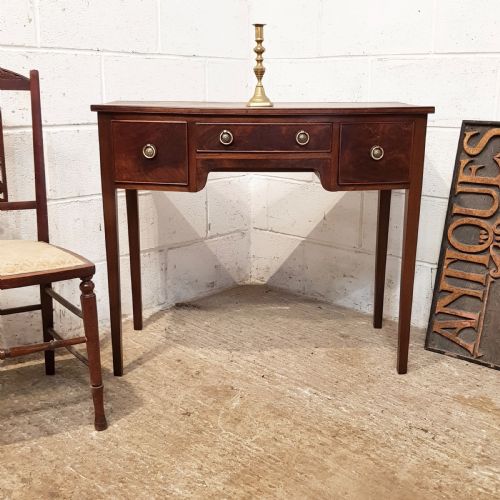 Antique Regency Mahogany Bow Front Side Table C1820