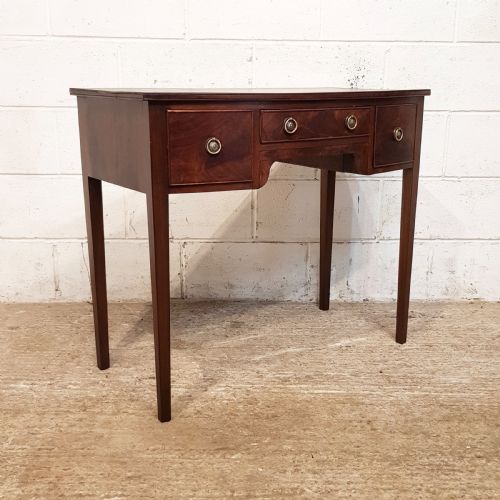 fig 2. ANTIQUE REGENCY MAHOGANY BOW FRONT SIDE TABLE C1820