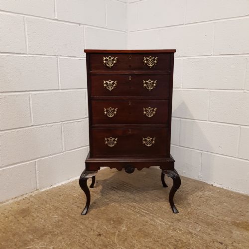 fig 1. ANTIQUE EARLY VICTORIAN DMALL CUBAN MAHOGANY CHEST OF DAWERS C1840