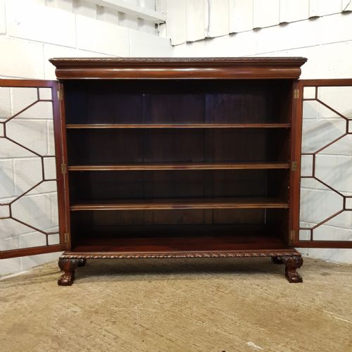 fig 2. ANTIQUE EDWARDIAN CHIPPENDALE MAHOGANY ASTRAGAL GLAZED BOOKCASE C1900