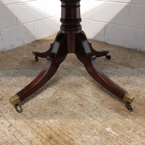 fig 2. ANTIQUE REGENCY MAHOGANY T TILT TOP DIN8NG TABLE C1820