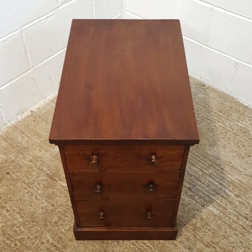 fig 1. ANTIQUE PAIR VICTORIAN MAHOGANY BEDSIDE CHESTS c 1880