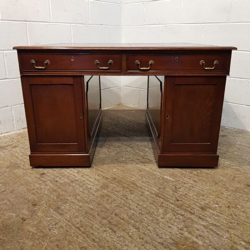 fig 1. ANTIQUE LATE VICTORIAN MAHOGANY PARTNERS DESK C1890