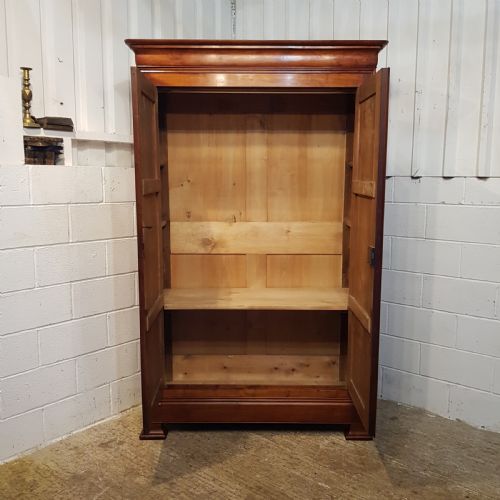 fig 1. ANTIQUE 19TH CENTURY MAHOGANY FRENCH ARMOIRE C1880