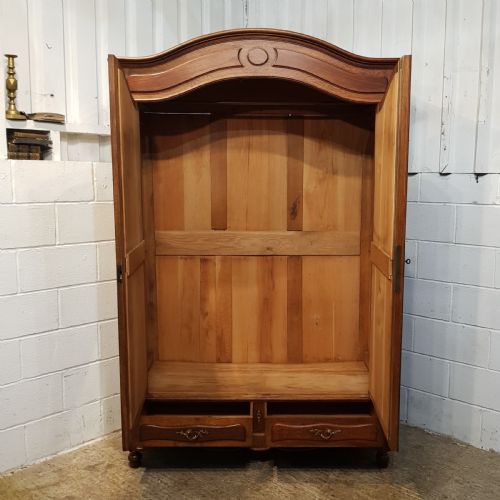 fig 1. ANTIQUE 19TH CENTURY FRENCH OAK ARMOIRE C1880