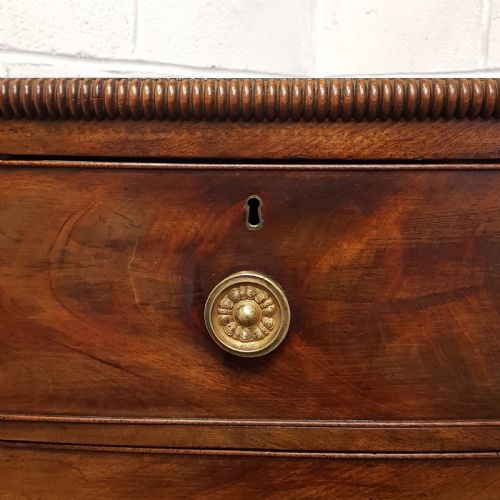fig 2. ANTIQUE 18TH CENTURY SMALL MAHOGANY BOW FRONT CHEST OF DRAWERS C1780