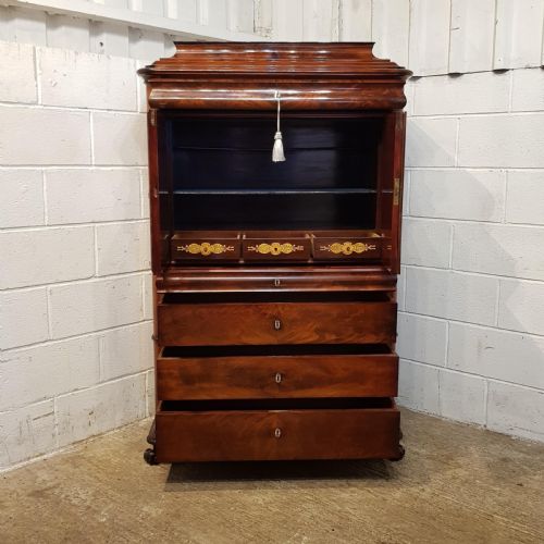 ANTIQUE 19TH CENTURY BIEDERMEIER MAHOGANY CABINET C1860 - ADDITIONAL PHOTO 1