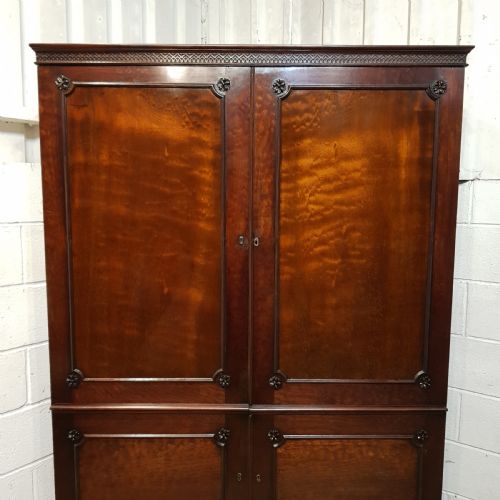 ANTIQUE 18TH CENTURY MAHOGANY DOUBLE WARDROBE C1780 - ADDITIONAL PHOTO 9