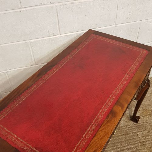 fig 2. AN ANTIQUE SMALL MAHOGANY EDWARDIAN DESK