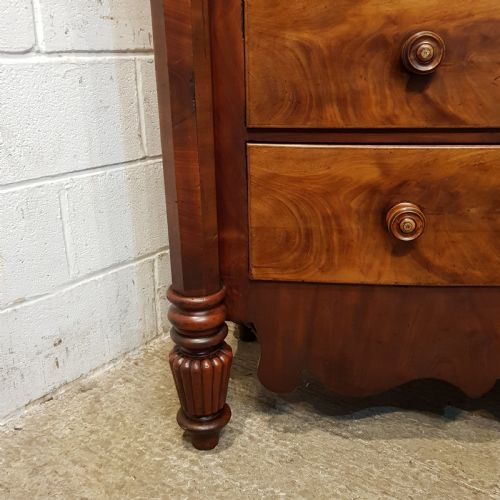 AN ANTIQUE VICTORIAN MAHOGANY BOW FRONTED SCOTCH CHEST C1840 - ADDITIONAL PHOTO 7