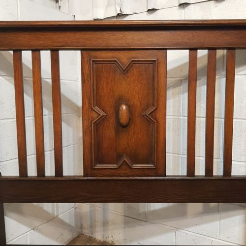 fig 1. AN ANTIQUE OAK DOUBLE BED C1920