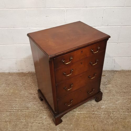 fig 2. AN ANTIQUE SMALL MAHOGANY FOUR HEIGHT CHEST OF DRAWERS C1890