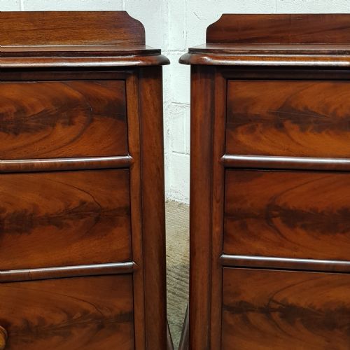 fig 1. A PAIR OF VICTORIAN MAHOGANY THREE HEIGHT CHEST OF DRAWERS C1880