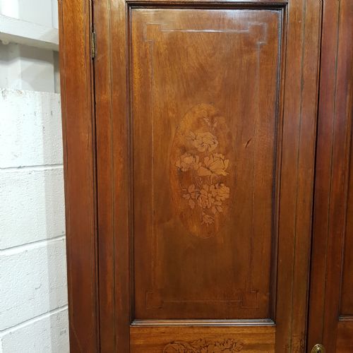 fig 2. A GEORGE 3rd MAHOGANY DOUBLE WARDROBE C1800