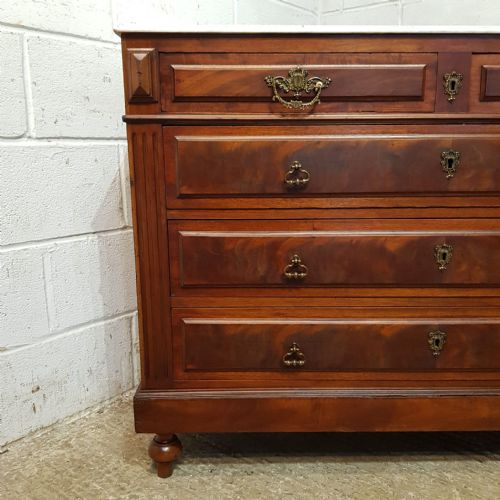 fig 2. AN ANTIQUE FRENCH MARBLE TOPPED WALNUT CHEST OF DRAWERS C1900