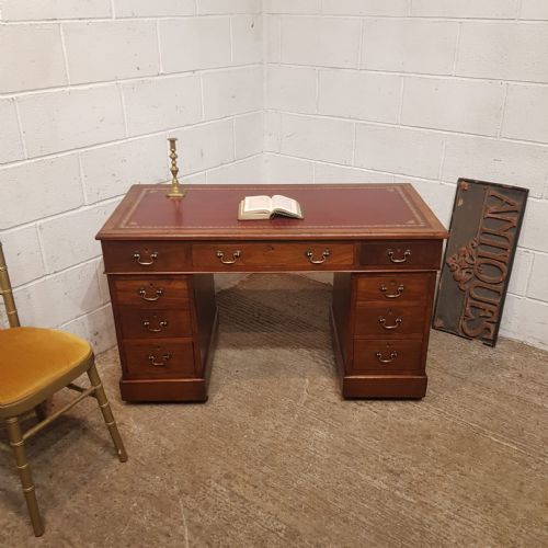 AN EDWARDIAN OAK TWIN PEDESTAL DESK C1900 - ADDITIONAL PHOTO 3