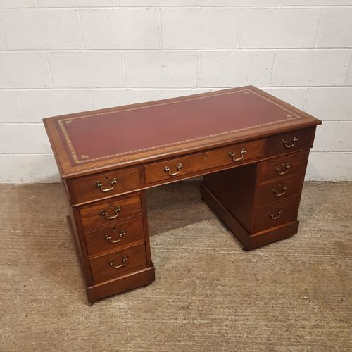 AN EDWARDIAN OAK TWIN PEDESTAL DESK C1900 - ADDITIONAL PHOTO 6