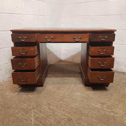 AN EDWARDIAN OAK TWIN PEDESTAL DESK C1900 - ADDITIONAL PHOTO 8