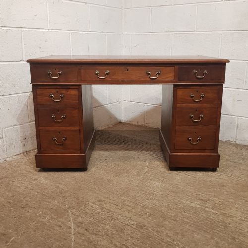 AN EDWARDIAN OAK TWIN PEDESTAL DESK C1900 - ADDITIONAL PHOTO 9