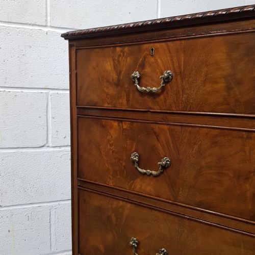 fig 2. AN ANTIQUE EDWARDIAN MAHOGANY FOUR HEIGHT CHEST OF DRAWERS C1900