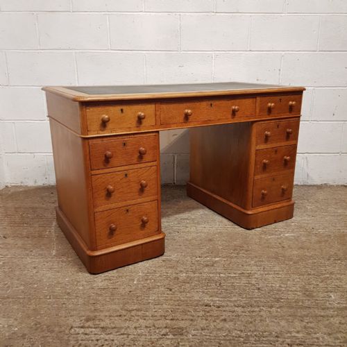 fig 1. A VICTORIAN GOLDEN OAK TWIN PEDESTAL WRITING DESK C1880