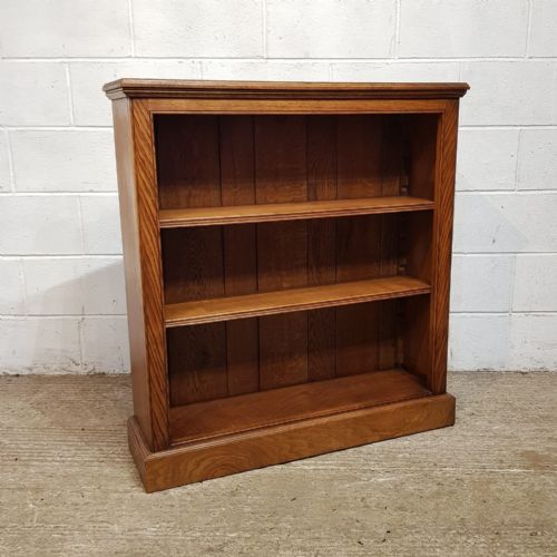 fig 2. AN ANTIQUE LIGHT OPEN OAK BOOKCASE C1900