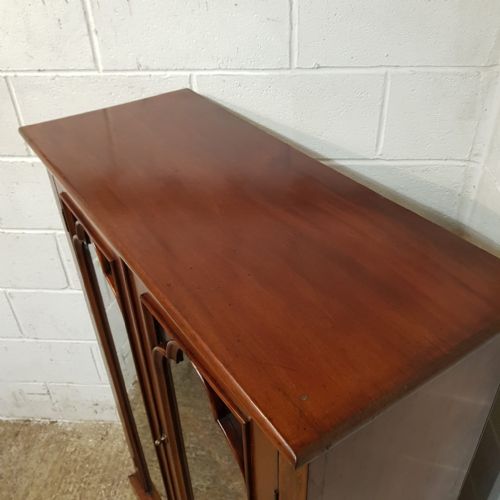 A LATE VICTORIAN GLAZED MAHOGANY BOOKCASE C1890 - ADDITIONAL PHOTO 7